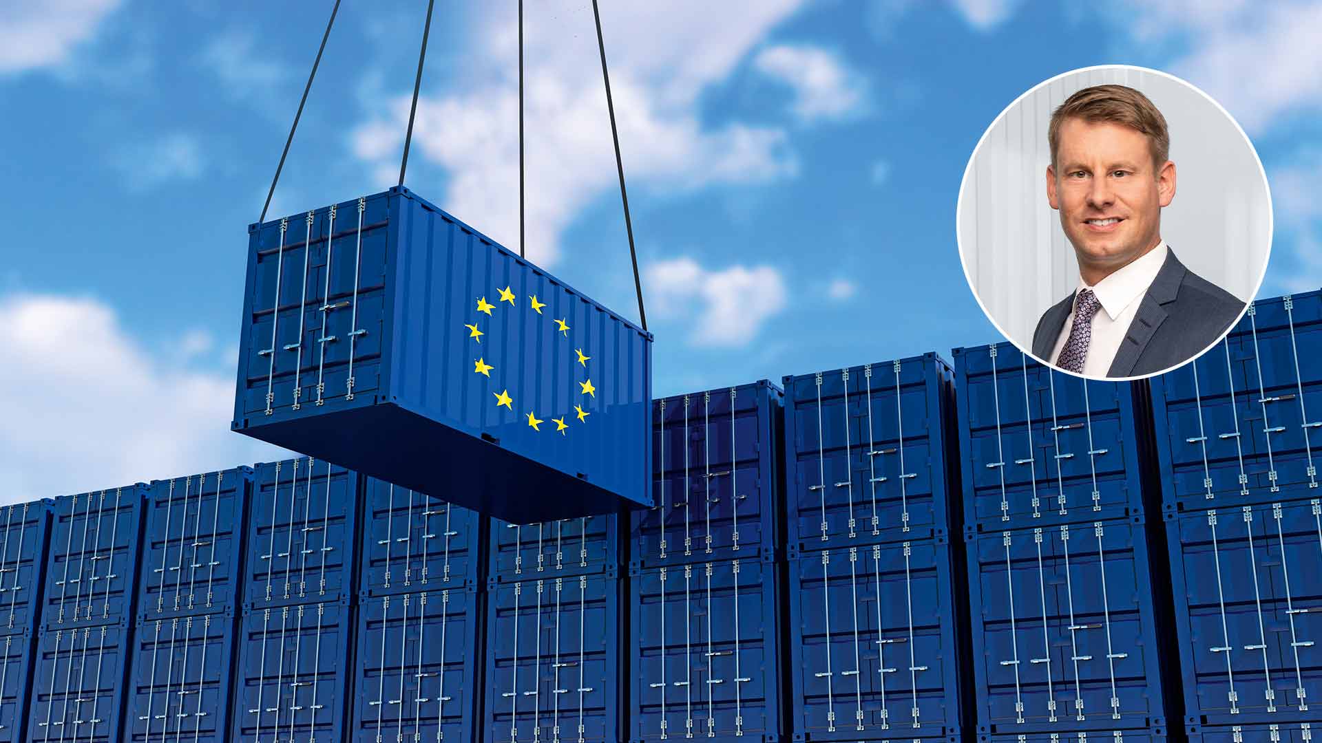 Frachtcontainer mit EU-Flagge + Marco Scherer