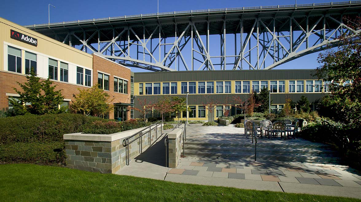 Terrace with sitting area at Fremont Lake Union Center in Seattle