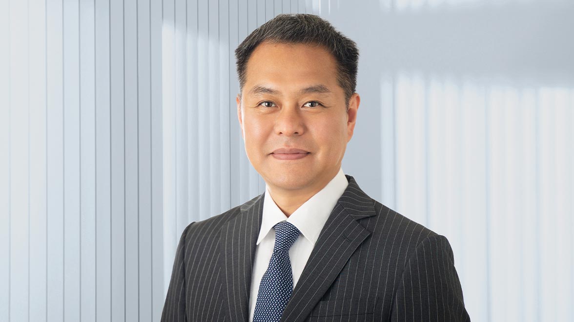 Hiroshi Akiyama 
