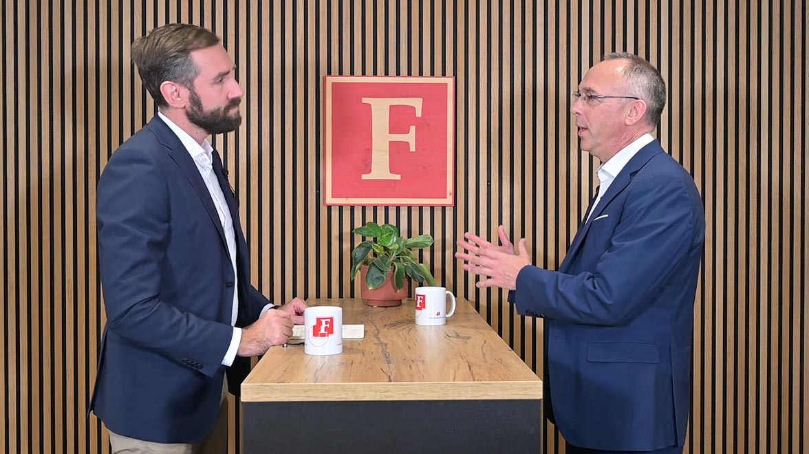 Im Video-Interview mit e-fundresearch.com analysiert Edgar Walk, Chefvolkswirt bei Metzler Asset Management, die aktuellen volkswirtschaftlichen Entwicklungen.